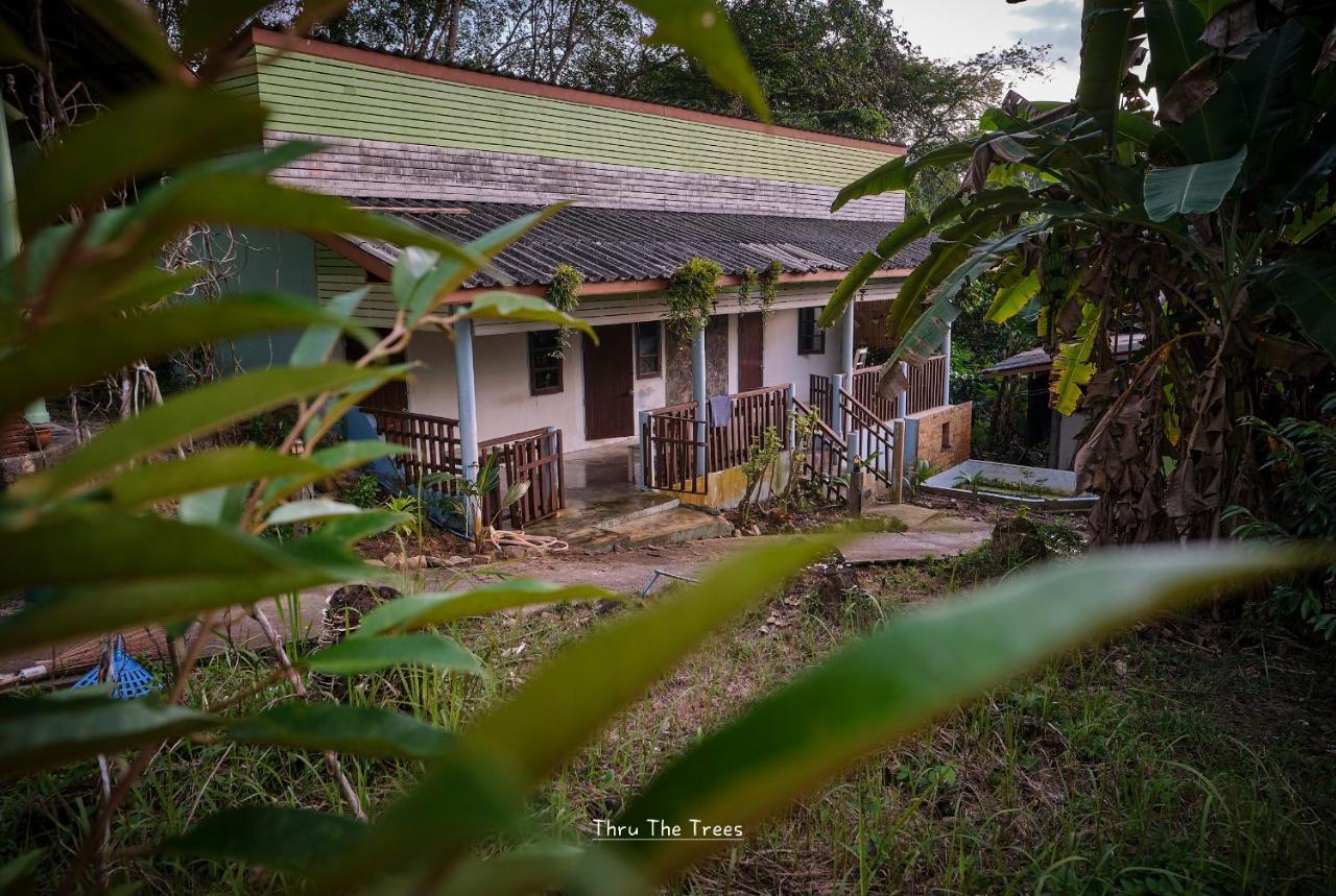 Hill Station Hostel At Chor Chaba Ko Kut Luaran gambar